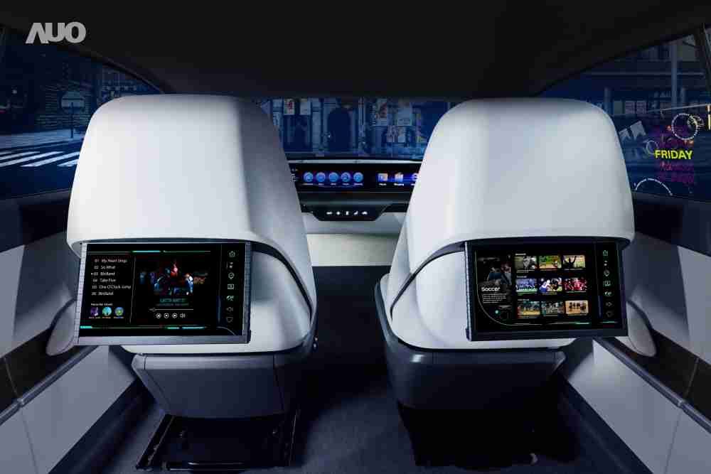 传奇国际新一代Smart Cockpit 2024，，，以Micro LED先进显示技术优势，，创建〝可卷式后座娱乐显示器〞，，，，仅在互动时才显示出所需画面及信息，，，扩充更丰富的娱乐和交互信息服务，，获国际奖项荣耀